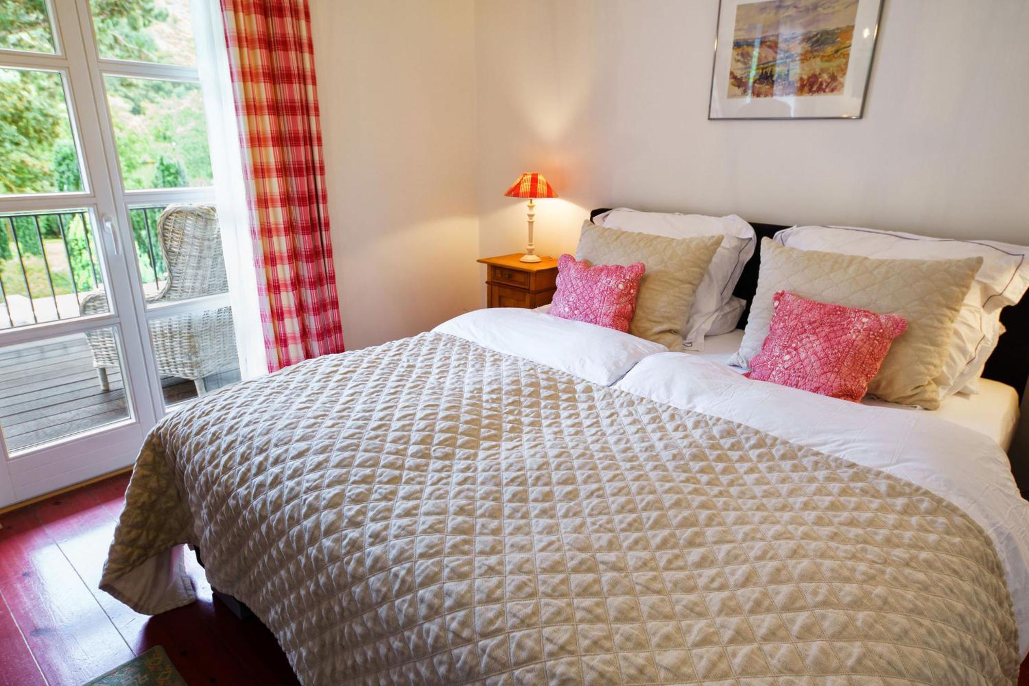 Wein Und Landhaus Kallfels Kröv Chambre photo